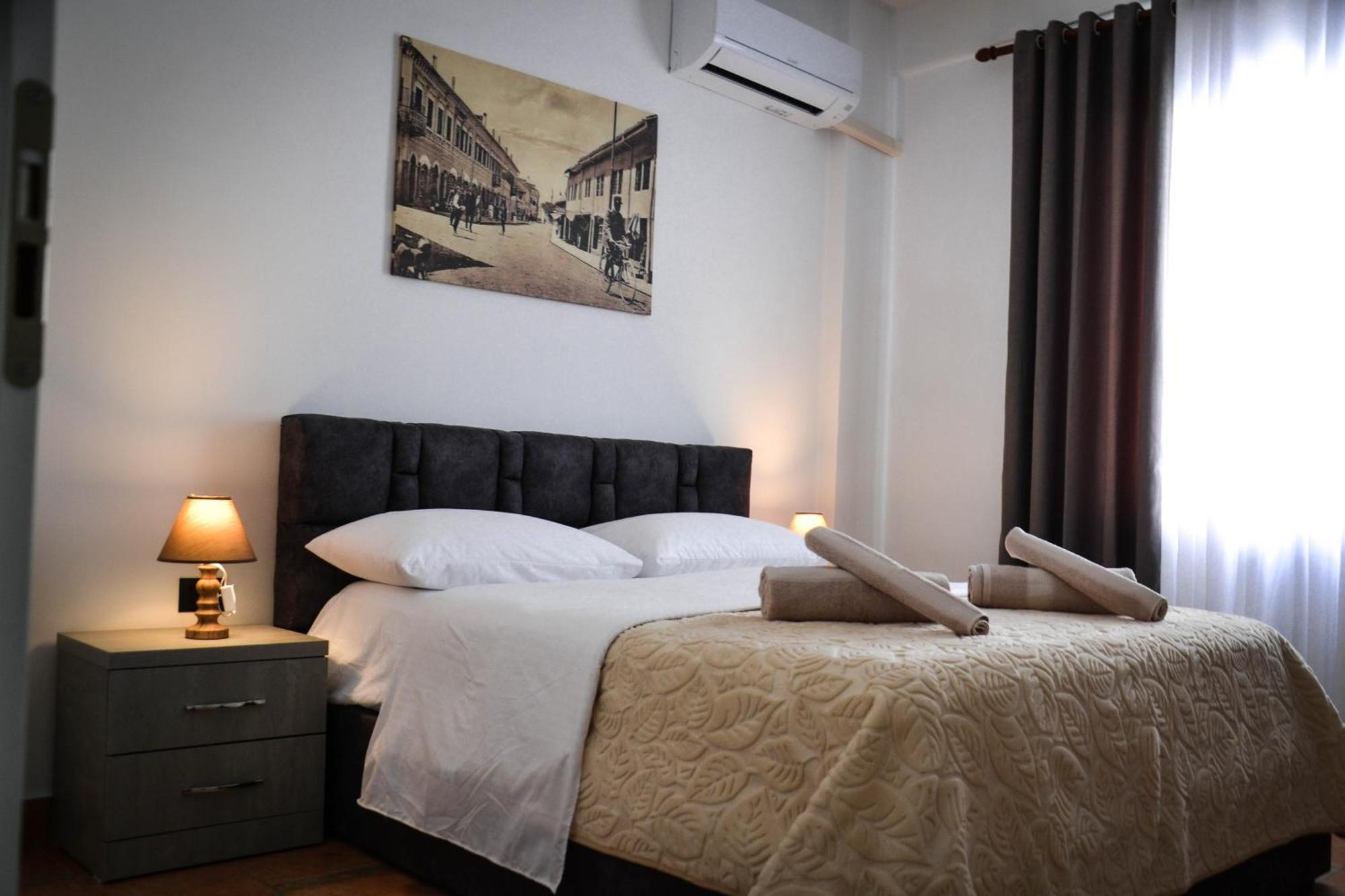 Horizont Apart-Hotel Shkoder Bagian luar foto
